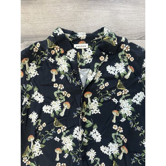 Pacsun Shirt Men's Medium Adult Black Floral Button Up Camp Outdoors Collared‎ - Picture 2 of 6
